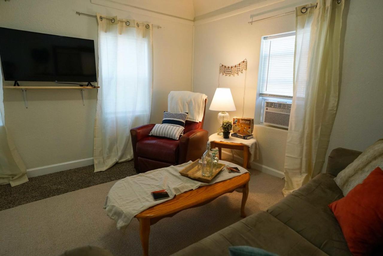 2 Bedroom Apartment Near Ndsu And Downtown 法戈 外观 照片